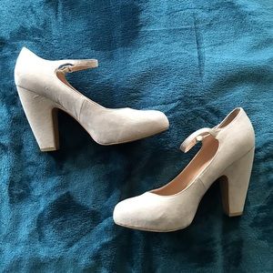 Crown Vintage Taupe Heels
